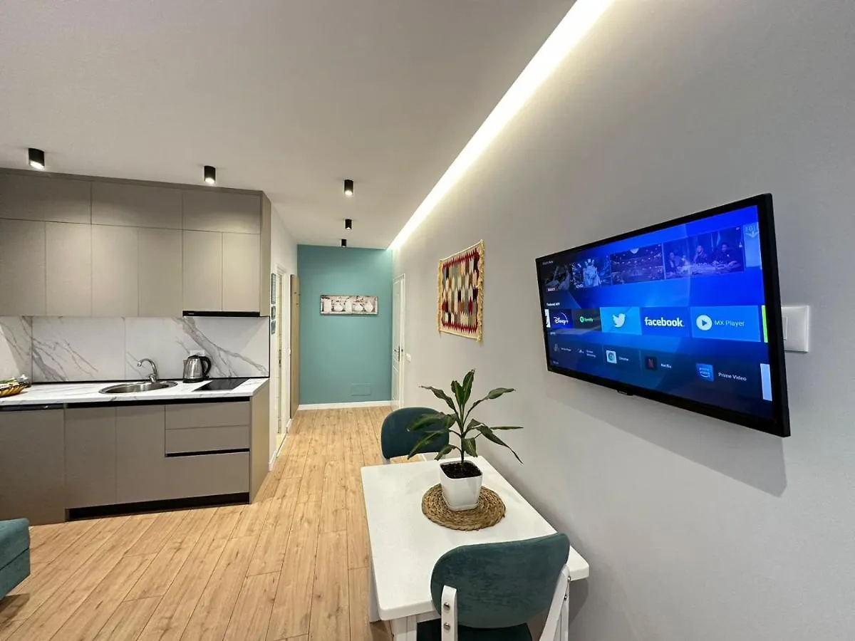 Trea Accomodations - Suite Lungomare Vlore 0*,  Albania